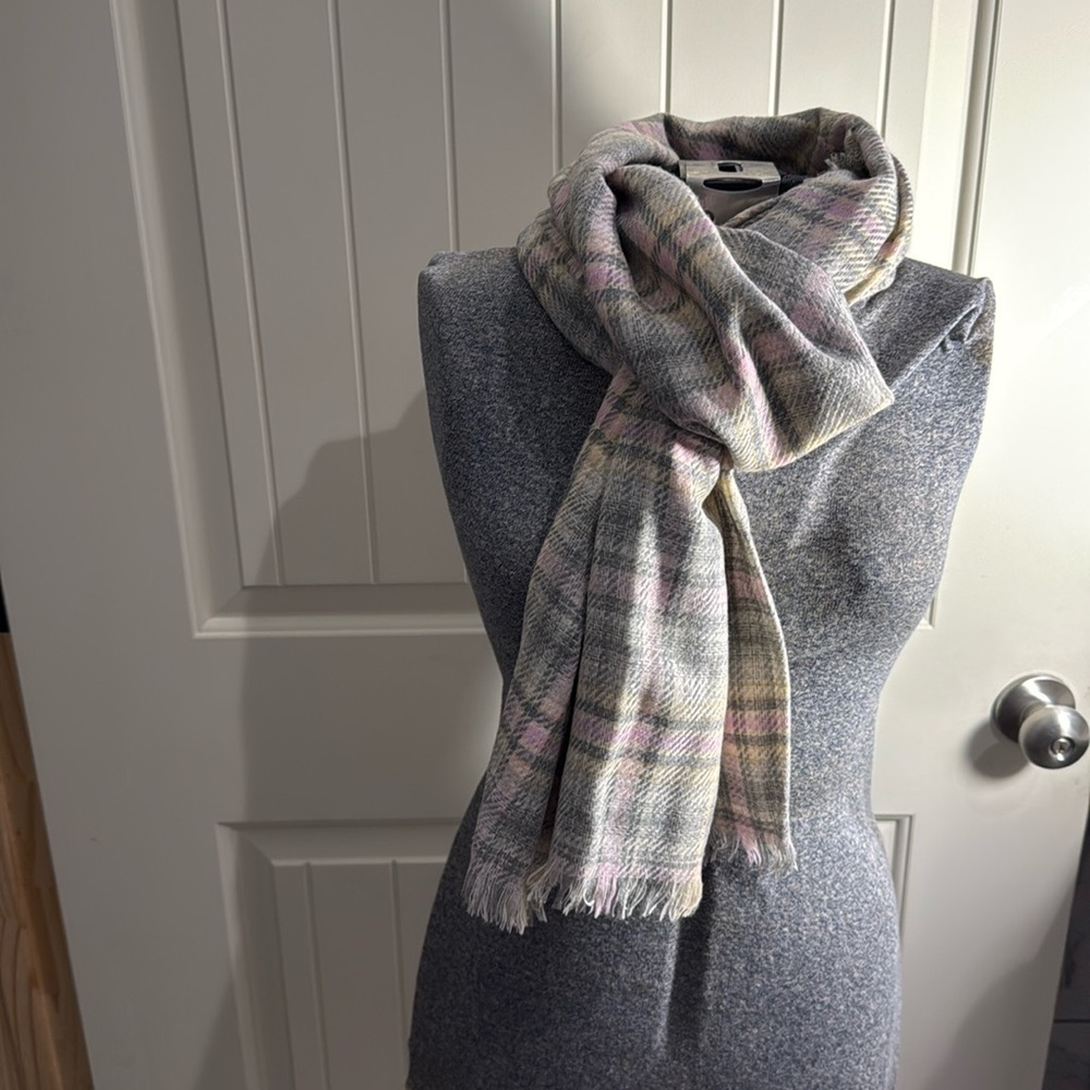 Really Wild london, wool scarf, pink grey gold 28” by 84”